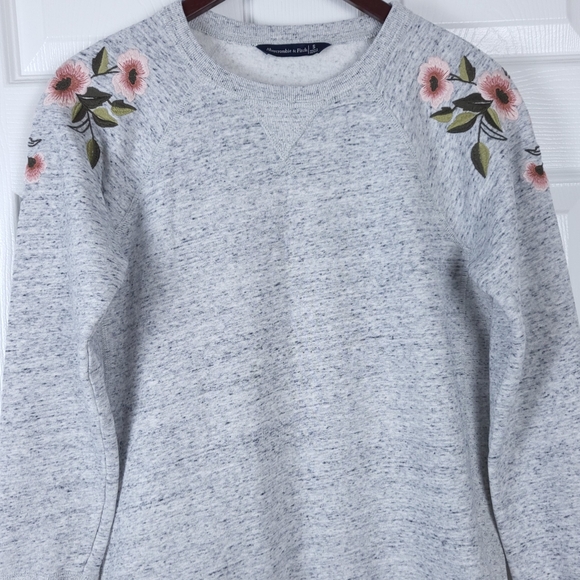 Abercrombie & Fitch Embroidered Floral Sweatshirt Dress - Picture 3 of 11